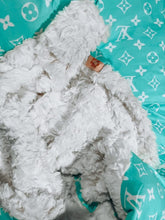 Load image into Gallery viewer, Boujee Luxe Heavy Fur Blanket
